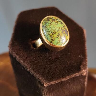 Lot 20: Vintage 14k Yellow Gold and Spiderweb Turquoise Ladies Ring Size 6