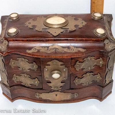 UNIQUE AND UNSUAL ANTIQUE ROSEWOOD JEWELRY BOX