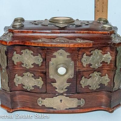UNIQUE AND UNSUAL ANTIQUE ROSEWOOD JEWELRY BOX