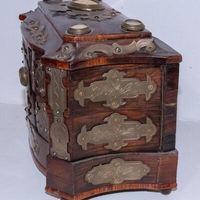 UNIQUE AND UNSUAL ANTIQUE ROSEWOOD JEWELRY BOX