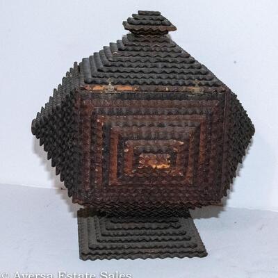 TRAMP ART BOX