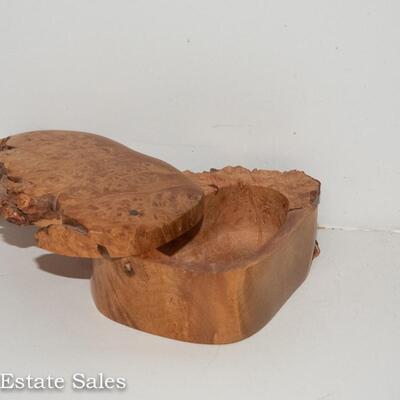 BEAUTIFUL BURL WOOD BOX BY DOUG MUSCANELL