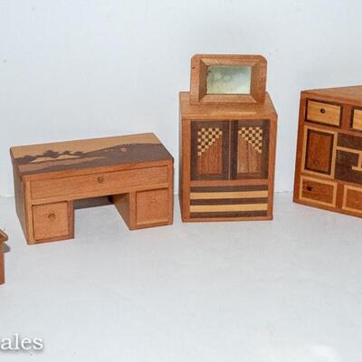 MID CENTURY MODERN - MARQUETRY / INLAID WOODEN DOLL HOUSE FURNITURE