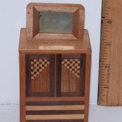MID CENTURY MODERN - MARQUETRY / INLAID WOODEN DOLL HOUSE FURNITURE