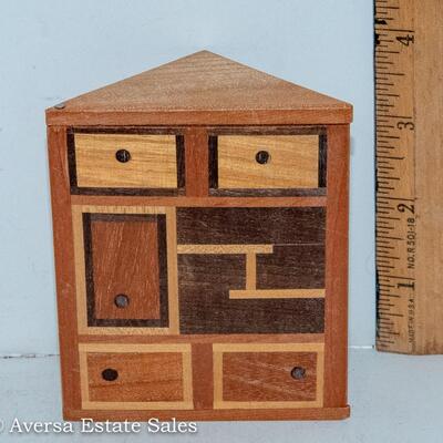 MID CENTURY MODERN - MARQUETRY / INLAID WOODEN DOLL HOUSE FURNITURE