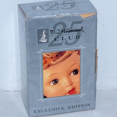 HUMMEL CLUB MEMBER FIGURINE