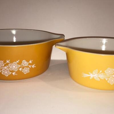 Pyrex Gold Butterfly 2 piece set