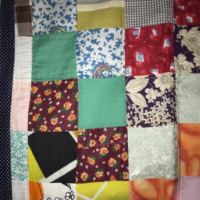 Homemade gorgeous quilt ~ dot trim