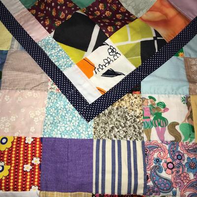 Homemade gorgeous quilt ~ dot trim