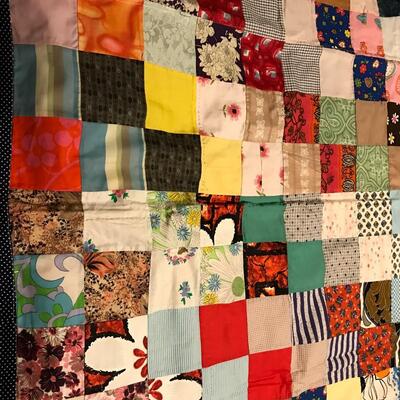 Homemade gorgeous quilt ~ dot trim