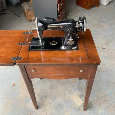 #8 Vintage Domestic Precision DeLuxe C.B Sewing Machine in Cabinet