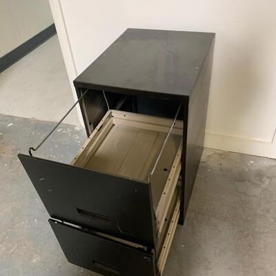 #127 Two Drawer Filing Cabinet *With Keys*