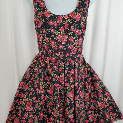 Dolce & Gabbana cotton rose print dress 2017 - New/old with tags - never worn