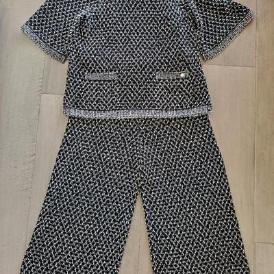 Chanel black and white silk & cotton crew neck blouse