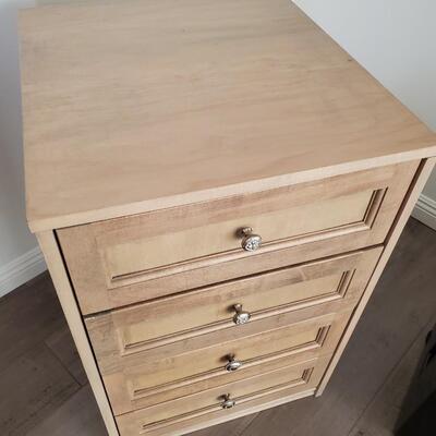 Small 4 drawer chest