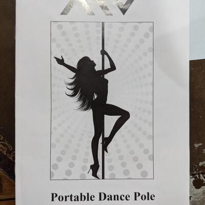 VAAVAA VOOM   Pole Dancing kit.
