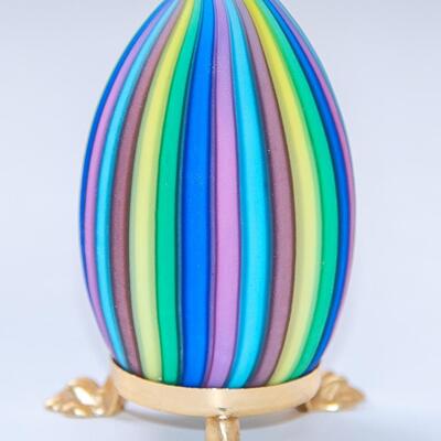 Murano Fratelli Toso Satin Rainbow Art Glass Egg
