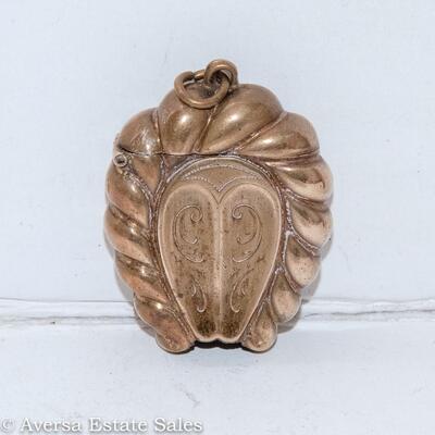 ANTIQUE BRASS VESTA / MATCH CASE
