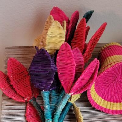 Lot 33: Vintage Woven Mexican Flowers and Vase