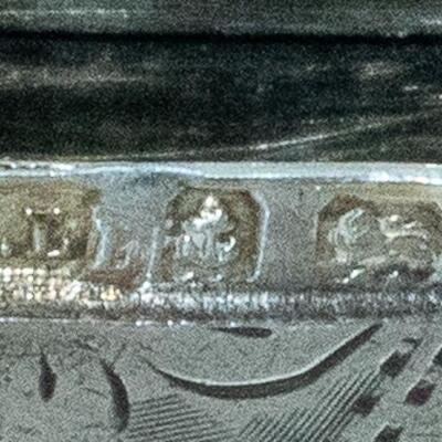 ANTIQUE - ENGLISH STERLING SILVER VESTA CASE - MATCH SAFE