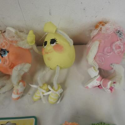 13 pc Easter, Figurines, Ceramic Eggs, Hermitage Pottery, Egg Playing Cards