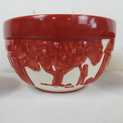 3 Ceramic Red Decorated Bowls, Small to Large Ascending Sizes, Different Designs