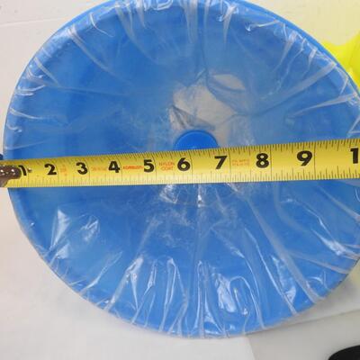 Qty 2 Air Zooka Toys: 1 Yellow 1 Blue