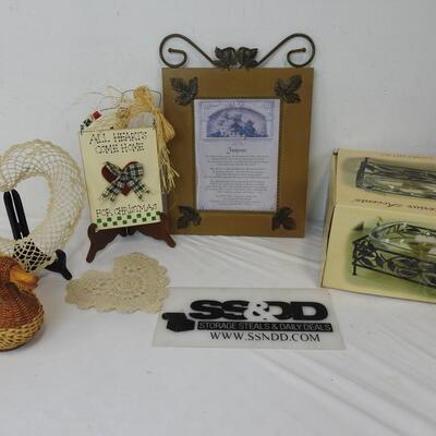 8 pc Home Decor: 2 picture holders, Candle Gift Set, Basket, Footprints Frame