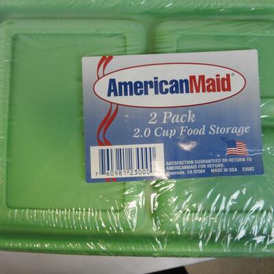 24 pc: Kitchen Lot: Airbake Pan, plate holder, rolling pin, containers, etc