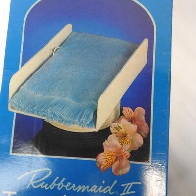 5 Pc Bathroom Lot: Vintage Towel, Soap Holder and Cosmetic Center