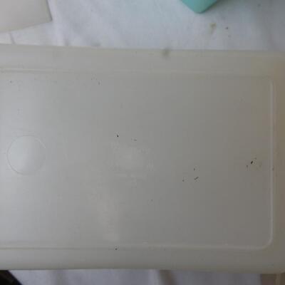 13 pc Kitchen Lot:  Pictures, dish rack, storage, bowls, cake holder