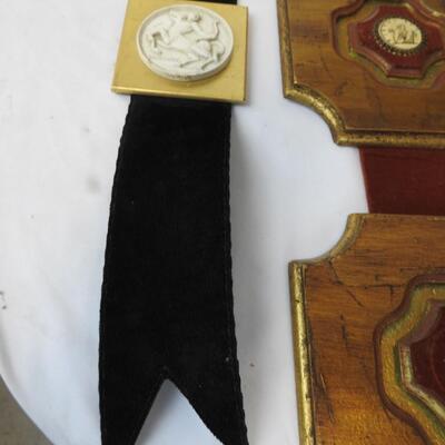 4 pc Decor Lot: Hanging Mirror with Sconces, Hanging Strip Design, wood & fabric