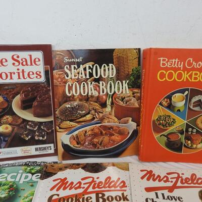 9 Cookbooks: Nannie B's -to- Bake Sale Favorites