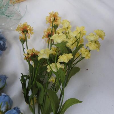 Craft Lot: 8 3ft Dowels, various types of filler and artificial flowers
