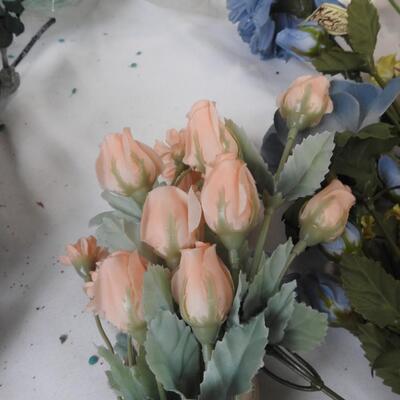 Craft Lot: 8 3ft Dowels, various types of filler and artificial flowers
