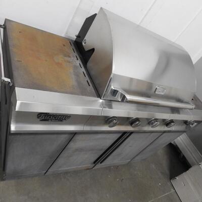 Tuscany by Altima Propane Grill on 4 Wheels