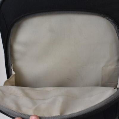 Samsonite Black Carry on Wheeled Suit Case - Good Condition
