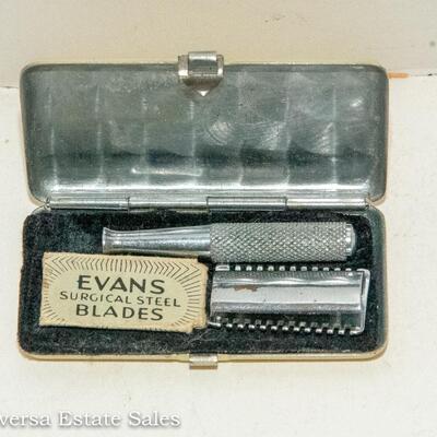 Vintage Evans Miniature Travel Razor