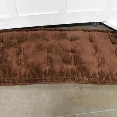 Brown Bedroll, 74