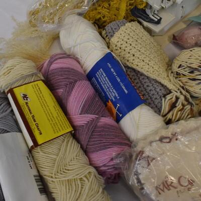 Craft Lot: Small Sewing Machine (Untested), Skeins of Yarn, Floral Green Foam