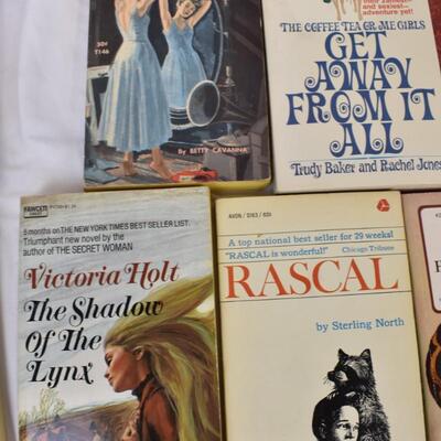 17 Fiction Books, Rascal, Three's a Crowd, Wait for Marcy - Vintage