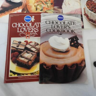 24 Cook Book Booklets by Pillsbury: Chocolate Lovers -to- Best Recipes