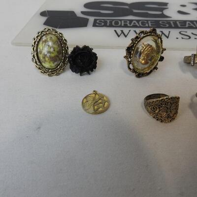 11 pc Costume Jewelry: 10 Adjustable Rings, 1 ring sz 6.5, 1 Pendant - Vintage