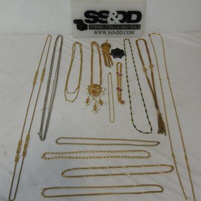 15 pc Costume Jewelry: 13 Various Chains & 2 Pendants