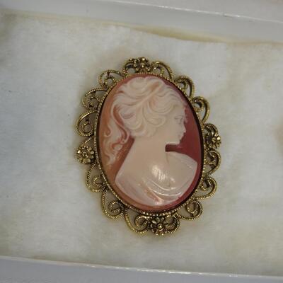 Vintage Cameo Set: Gold Tone with Rose/Peach Cameos. Pin & Clip-On Earrings