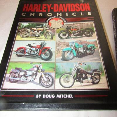 LOT 112  HARLEY-DAVIDSON BOOKS