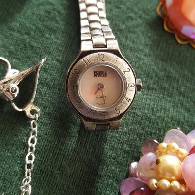 Bag of Miscellaneous Vintage Jewelry