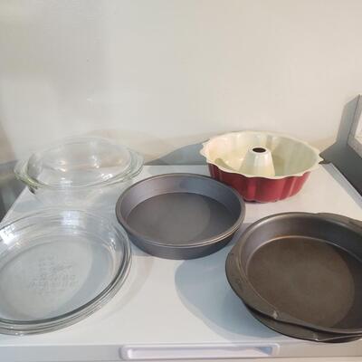 Baking Dishes & Pans