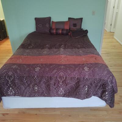 Queen Bed