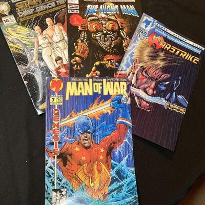 Vintage Comic Lot 4 piece with Man of War